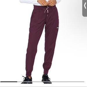 Med Couture Insight Jogger; petite medium; wine